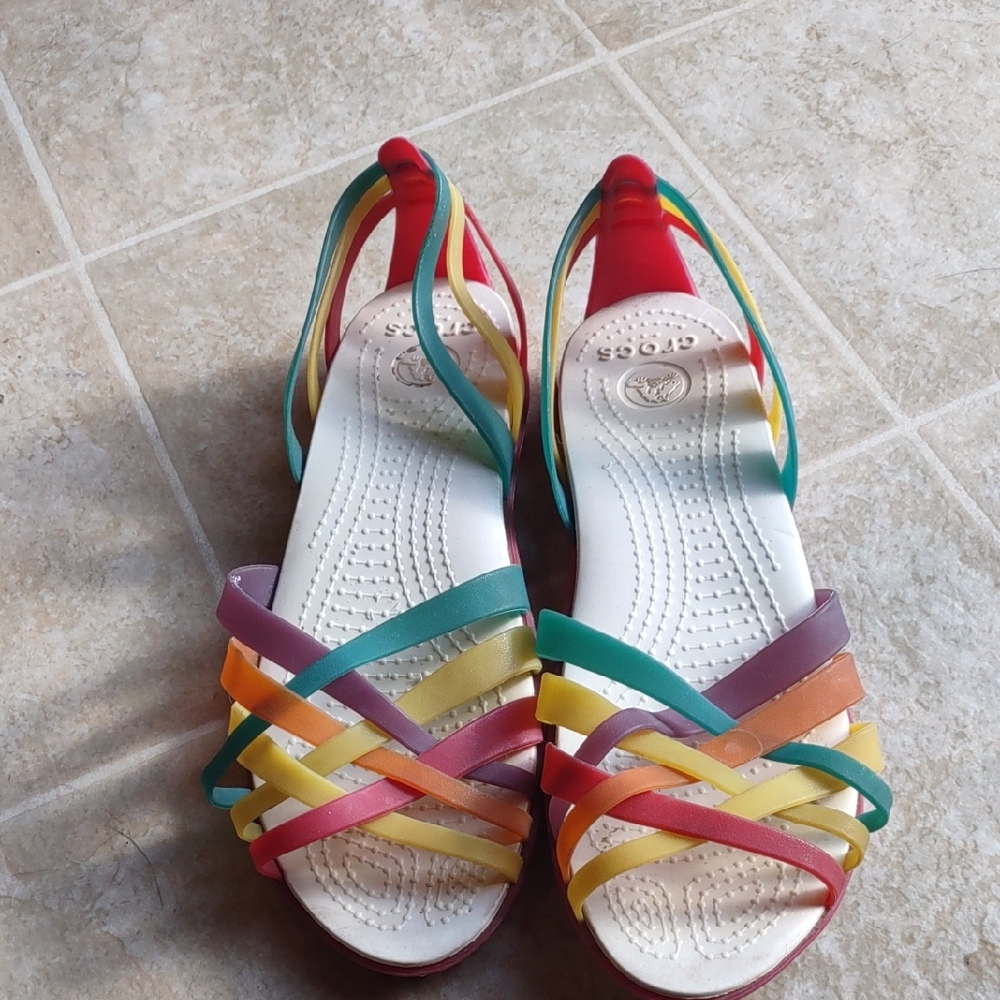 Colorful Strapping Crocs